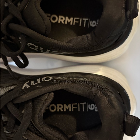 Saucony Women’s Black Athletic Shoes - Picture 4 of 7